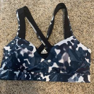 Adidas sports-bra